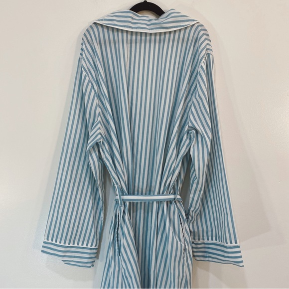Vintage 90’s Blue and White Striped Dressing Robe - Picture 4 of 12